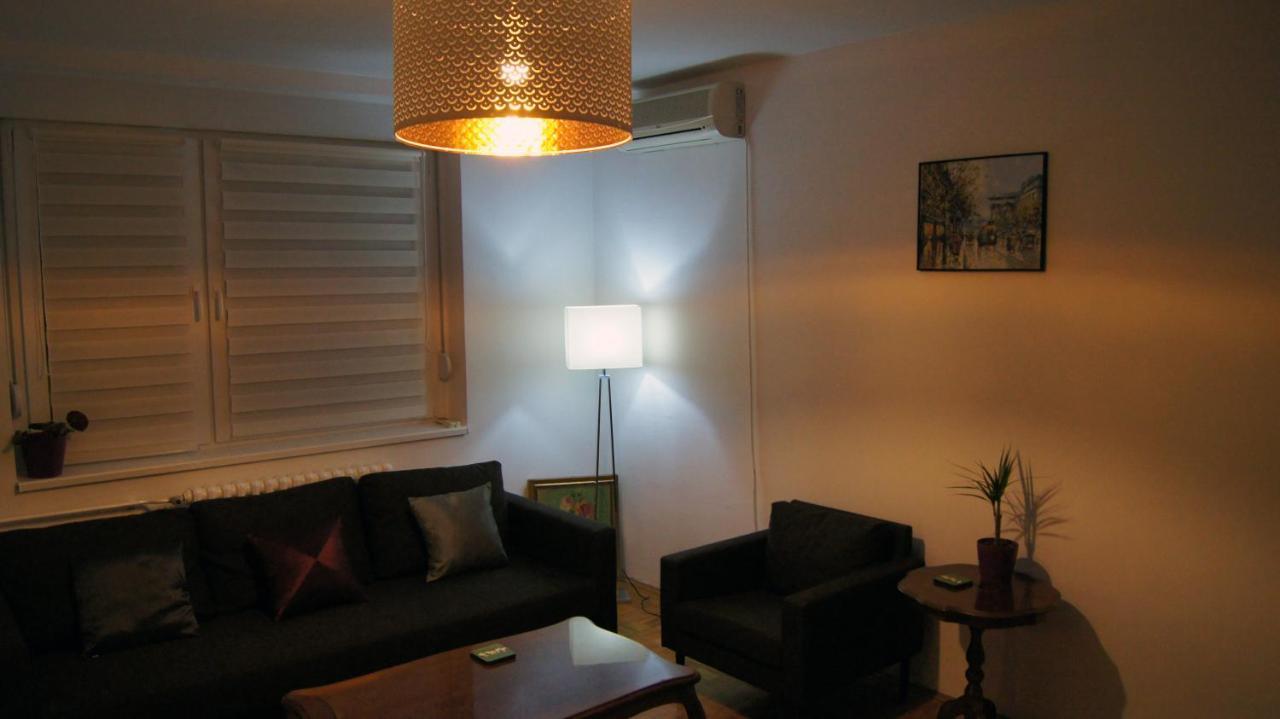 Apartment Dk 20 Belgrad Exteriör bild